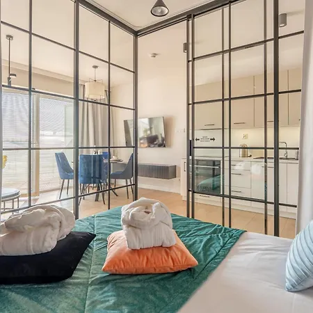 Lighthouse - Polanki Aqua - Hit Kołobrzeg